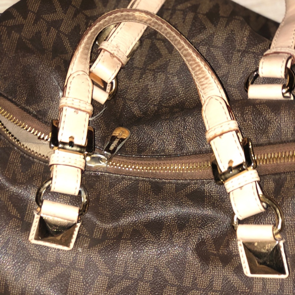 Michael Kors bag - Picture 3 of 7